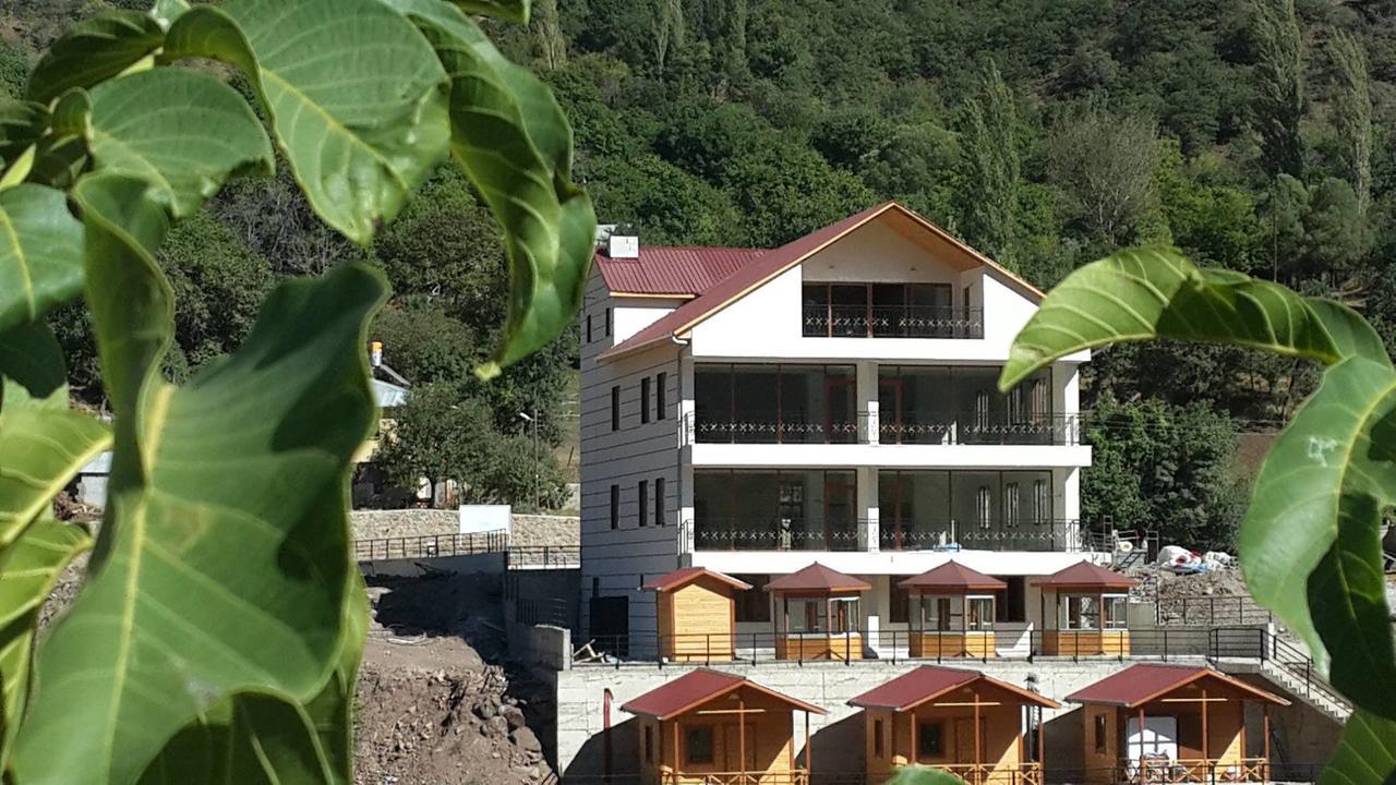 Hotel Karsi Bahce Sebinkarahisar Exterior foto